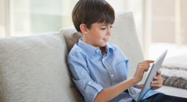 Noël 2025 : Ces 10 cadeaux high tech vont faire un carton chez les enfants cette année (et vous éviter le flop !)