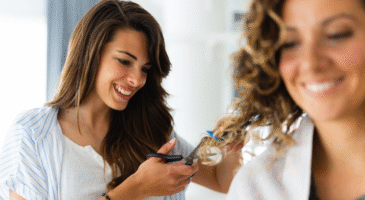 Après 40 ans, cette coupe carré, validée en salon, pourrait bien dominer l’année 2026 (et on comprend pourquoi)