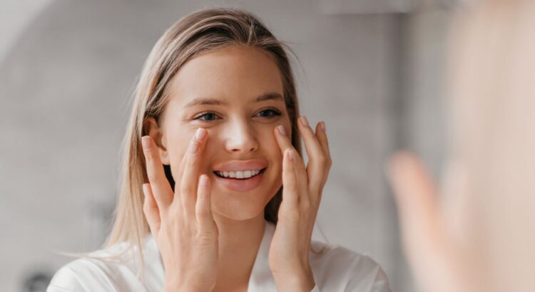 Beaucoup se trompent en achetant leur crème hydratante… Ce que UFC-Que Choisir recommande de vérifier en priorité