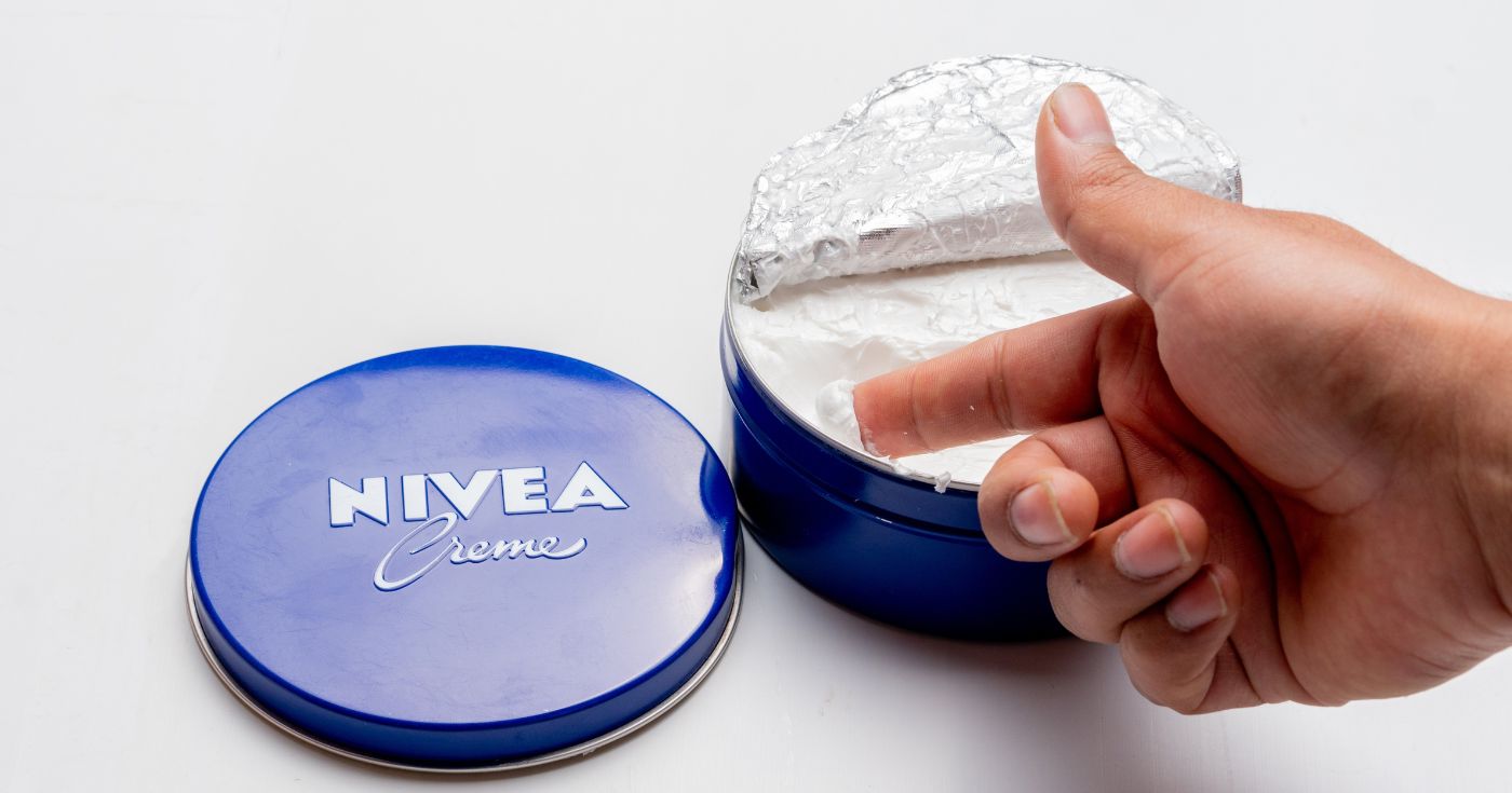 Crème hydratante Nivea : sa formule a changé et le secret du nouveau petit pot bleu magique est étonnant