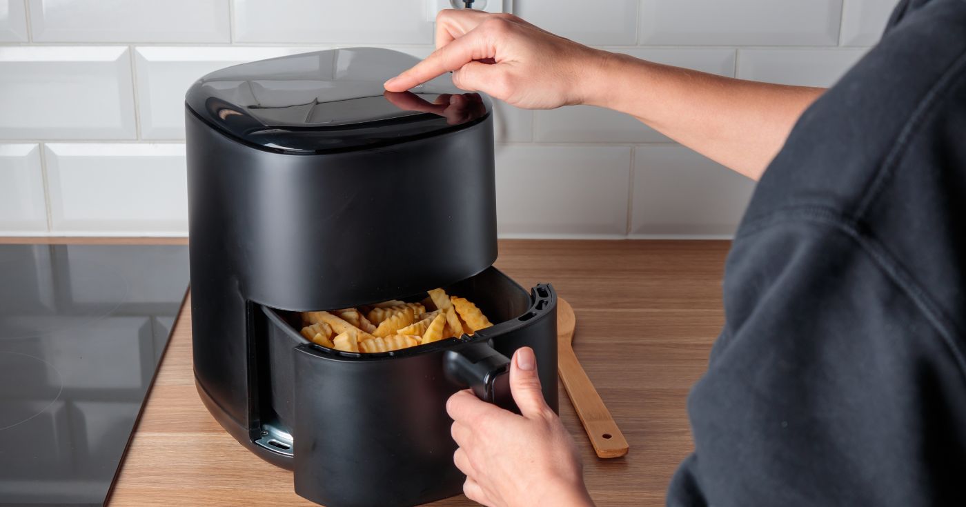 Friteuses sans huile 2025 : ce comparatif révèle le modèle idéal pour vous (et l&rsquo;erreur à éviter à l&rsquo;achat)