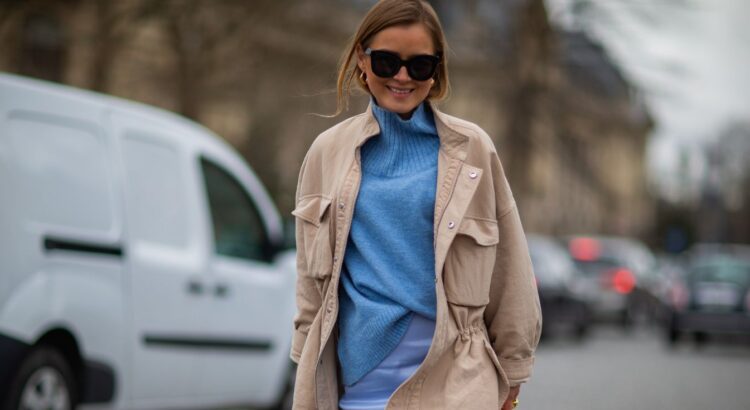 Ma mère a 66 ans, j’en ai 33 : ces 10 pièces mode intemporelles sont nos indispensables depuis des années (on les emporte en 2026 !)