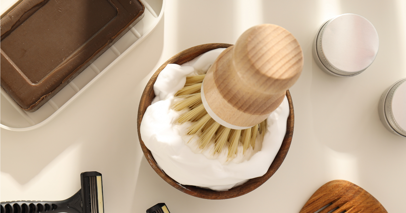 Mousse à raser : 5 usages ménagers bluffants que vous ignorez sans doute