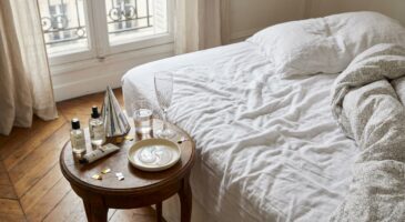 Post-réveillon, regard détruit : cette routine contour des yeux validée par les tests efface cernes et poches en quelques jours