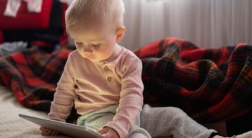 Noël 2025 : toutes les tablettes enfants ne se valent pas, ces modèles allient vraiment robustesse et contrôle parental