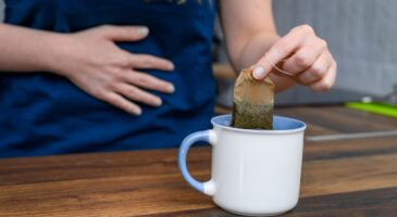 « J’ai perdu 7 kg » : cette tisane minceur, star de Beauté Test, change tout contre les ballonnements et le ventre gonflé