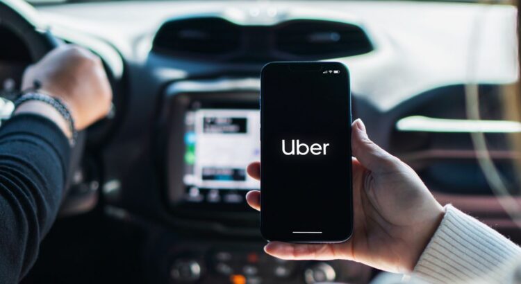 Prix Uber 25 décembre : cette nouvelle règle appliquée ce jour férié et ce moment de la journée qui font exploser la note sans prévenir