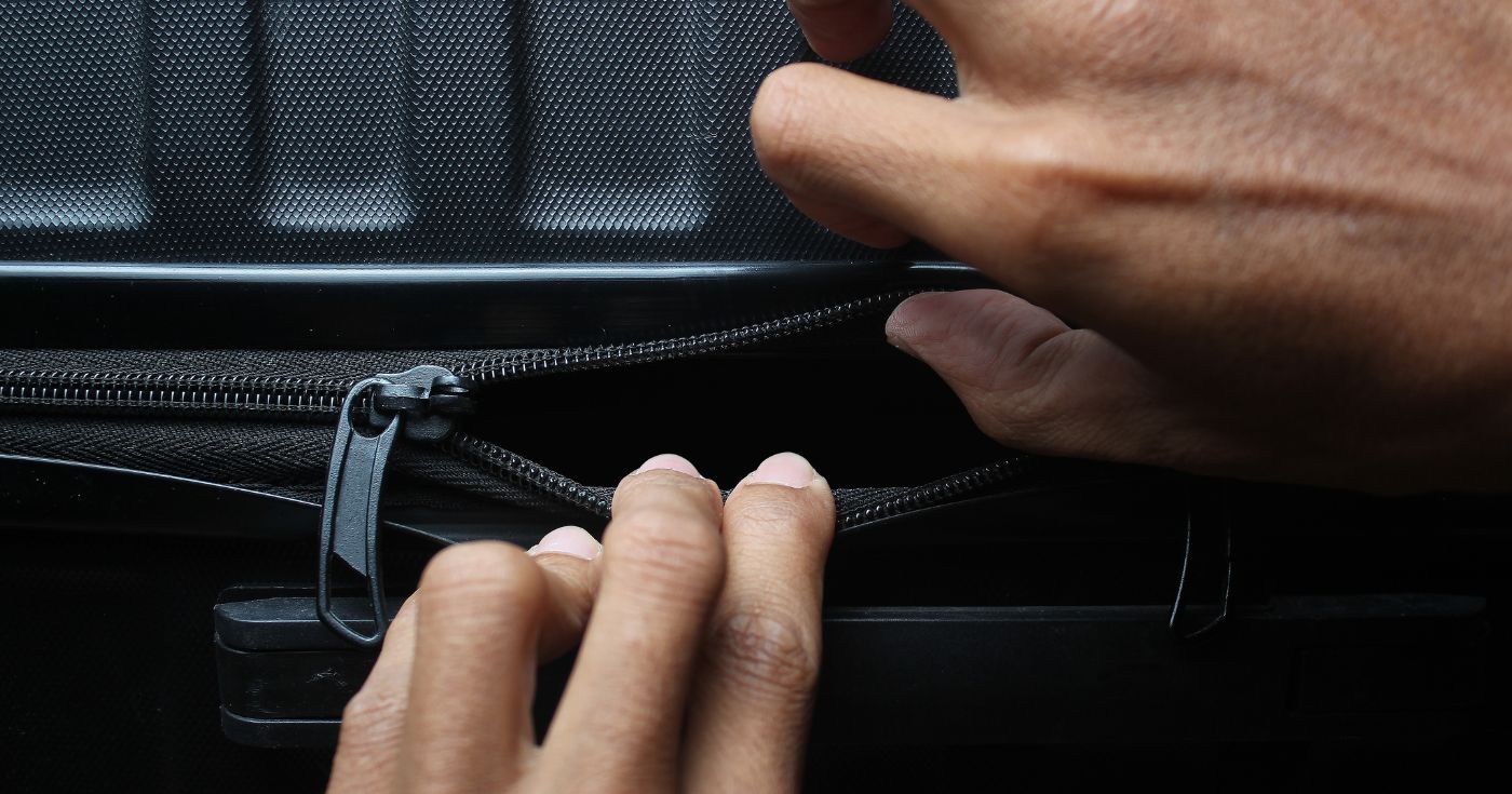 Vacances de Noël 2025 : Ce bagage cabine vendu chez Action à 20€, cache un détail qui peut ruiner votre prochain vol