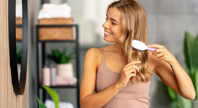 7 coupes de cheveux qui font gagner du temps le matin et changent tout à votre allure sans brushing en 2026