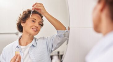 J&rsquo;ai testé l&rsquo;ingrédient anti-acné de mon sérum visage sur mes cheveux gras, le résultat est bluffant !