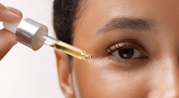 Ce soin de parapharmacie à 12€ contient le même actif breveté que cette crème de luxe à 150€