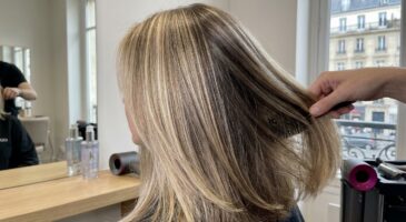 Mèches claires ou foncées : cette couleur de reflets à choisir pour éviter le teint terne et l’entretien infernal selon les pros