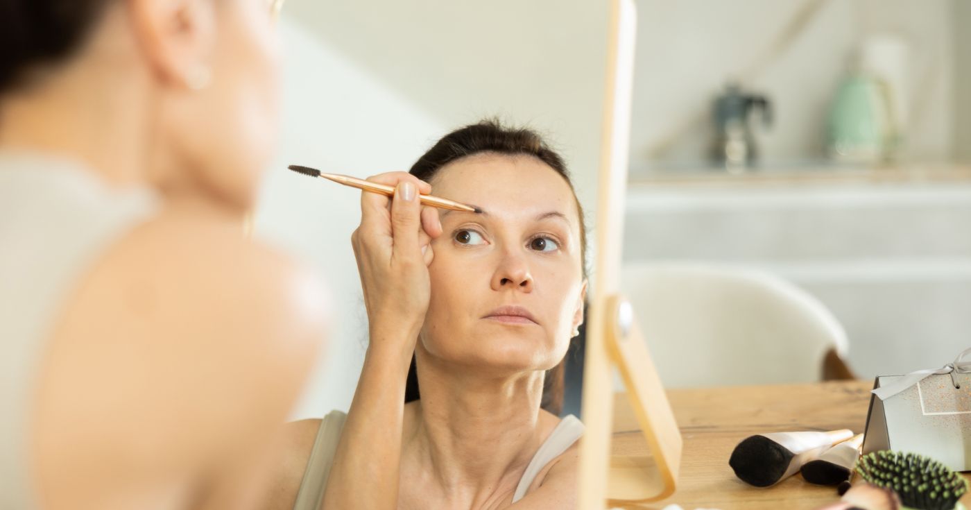 Ce produit Benefit pour les sourcils, n°1 mondial, transforme le regard en 30 secondes (et beaucoup l’ignorent encore)