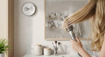 Ce nouvel appareil coiffant plus malin qu’un Dyson me fait un brushing de salon en 10 minutes chrono (et sauve mes matins)