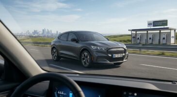 Cette nouveauté cachée sous les Ford Explorer et Capri électriques fait bondir l’autonomie sans faire grimper la facture
