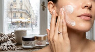 Peau qui tire, rougeurs, fond de teint qui accroche : ce soin d’hiver a rendu notre visage aussi lisse qu’un bébé en quelques jours