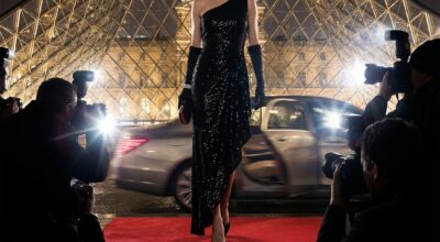 À 62 ans, Philippine Leroy-Beaulieu choque la Fashion Week de Paris avec cette coupe courte que les femmes de 50 réclament déjà