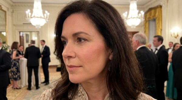 Ce geste maquillage de Kate Middleton lifte les pommettes après 40 ans en quelques secondes (et tout le monde peut le copier)