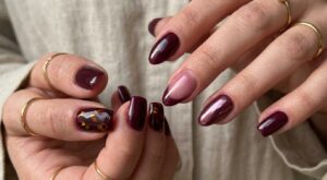 Ce vernis bordeaux doux détrône les pastels ce printemps : 7 idées de manucure chic à copier avant tout le monde