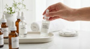 Ces ingrédients de soin visage validés par les dermatologues pour rides et acné (et ceux qui ruinent silencieusement votre peau)