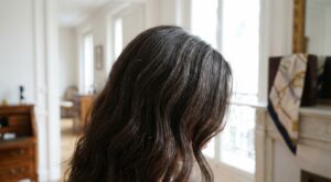 Cheveux blancs : cette astuce de coiffure copiée sur Kate Middleton change tout, même sans coloration ni coupe radicale