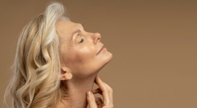 Après 50 ans : faut-il craquer pour le fond de teint Haus Labs ? Notre verdict sans filtre !