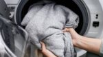 Machine à laver : voici l&rsquo;erreur fatale de température qui détruit vos vêtements de sport