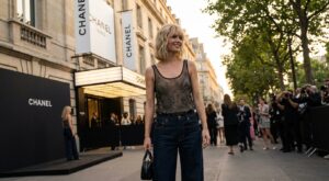 Margot Robbie apparaît méconnaissable chez Chanel à Paris avec cette coupe très française qui donne envie de tout couper