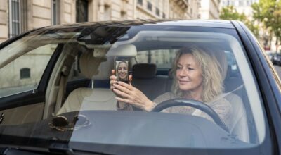 Michelle Pfeiffer à 67 ans : cette photo prise dans une voiture et ces 3 mots en légende mettent le feu à Hollywood et Instagram