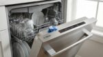 Ne mettez jamais votre pastille de lave-vaisselle lors d&rsquo;un cycle court : cette erreur courante peut…