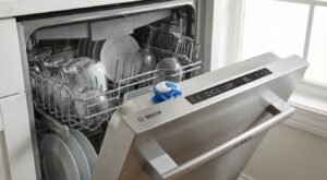 Ne mettez jamais votre pastille de lave-vaisselle lors d&rsquo;un cycle court : cette erreur courante peut…