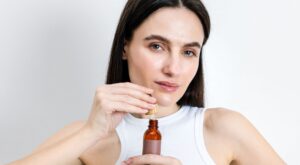 Le sérum solaire promet de remplacer votre crème : est-il vraiment adapté à votre type de peau au quotidien ?