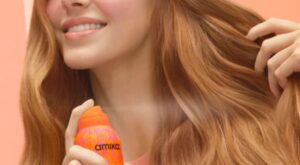 J&rsquo;ai testé ce soin en spray Amika vendu chez Sephora : il m’a valu des compliments toute la journée, le résultat est magique !