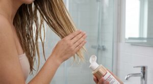 Cheveux brûlés par les colorations : ce soin de 3 minutes signé Olaplex peut éviter la coupe (mais si vous agissez vite)