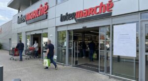 Rappel conso : ce fromage pour hamburger vendu chez Intermarché en France peut contenir des fils plastiques