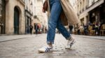 Adieu les adidas samba : après 50 ans, ces baskets rétro plus cool transforment vos jeans sans prévenir du jour au lendemain