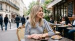 Ce blond venu de Paris va bientôt remplacer toutes vos mèches cet été 2026 (et flatter votre teint sans effet racine)