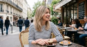 Ce blond venu de Paris va bientôt remplacer toutes vos mèches cet été 2026 (et flatter votre teint sans effet racine)