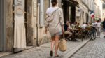 Dès que je mets un de ces 5 basiques d’été, mes tenues sont tout de suite plus chic et « font riche »