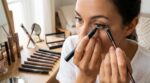 Marre de rater votre trait d’eyeliner ? Ce crayon pour les yeux XXL promet un regard pro en 30 secondes, même si vous débutez