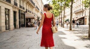 Mon collègue m’a demandé quelle serait la robe star de l’été 2026 : cette pièce texturée va balayer tous vos autres modèles