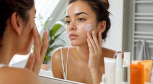 Peau grasse, boutons après SPF 50 ? Ces 5 nouvelles crèmes solaires changent tout (testées parmi plus de 40 formules visage)