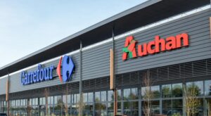 Rappel conso : chez Carrefour et Auchan, ce saucisson et cette boisson au gingembre risquent Listeria et allergie
