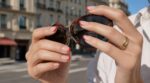 Manucure tendance : cette nouvelle French rouge est LA couleur de cet été 2026