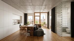 Vous vivez dans le noir : cet intérieur de capitale repensé par des architectes montre comment faire entrer la lumière partout