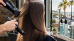 Canicule : ce produit de coiffeur méconnu empêche votre brushing de s&rsquo;effondrer en quelques minutes dehors quand il fait 40 °C