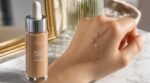 « Mon visage est repulpé en 1 goutte » : ce sérum teinté L&rsquo;Oréal Paris est l&rsquo;alternative idéale au fond de teint (fini la peau « plâtrée » !)