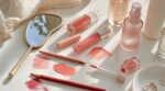 Ce maquillage des lèvres adopté par Hailey Bieber va dominer l’été 2026 : la méthode K-beauty simple pour un effet flouté canon