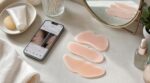 Cette astuce Instagram qui promet de lisser les rides du sourire en une nuit inquiète les experts : faut-il vraiment l’essayer ?