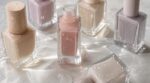 Ongles lumineux 2026 : cette manucure ultra brillante affole les bars à ongles (et s’applique en 3 gestes seulement)